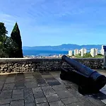 Villa Luminosa By Guide