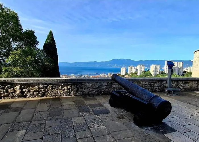 Villa Luminosa By Guide